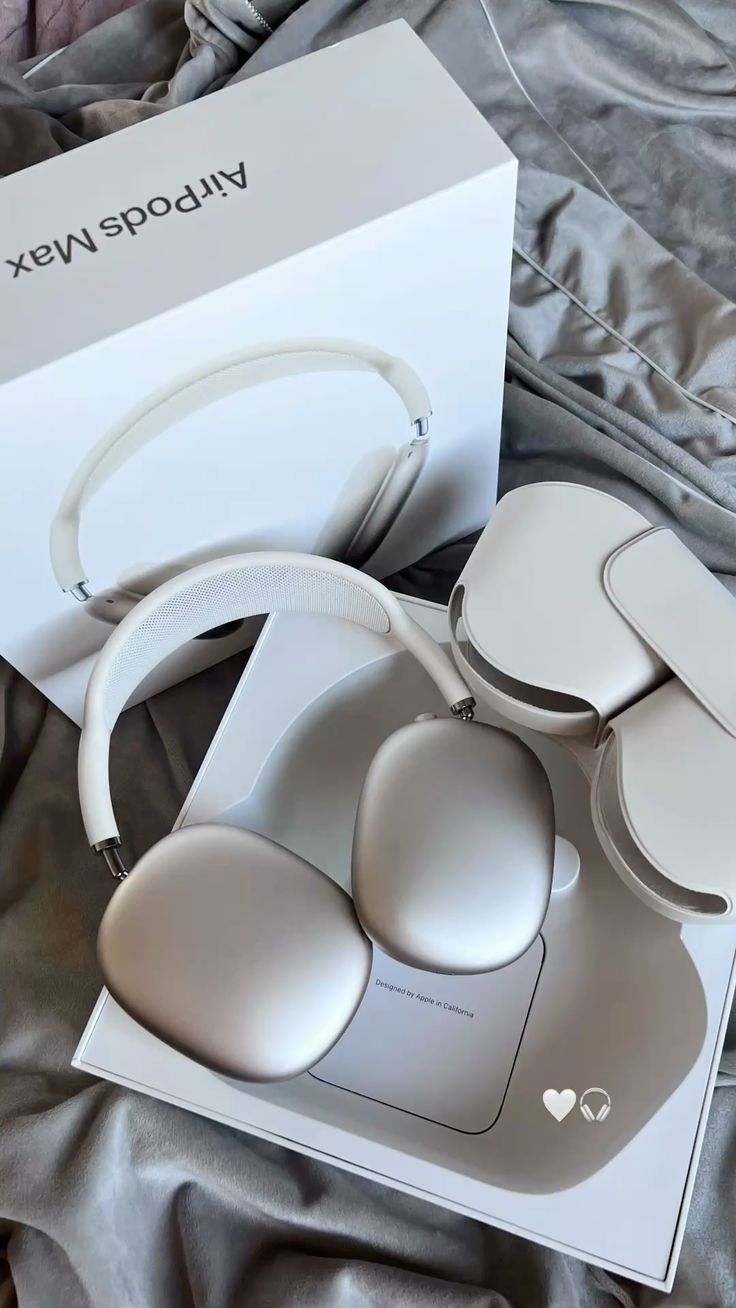 Buy AirpodsMax Headphones get Series 10 Apple Watch *FREE* (PREPAID ONLY)